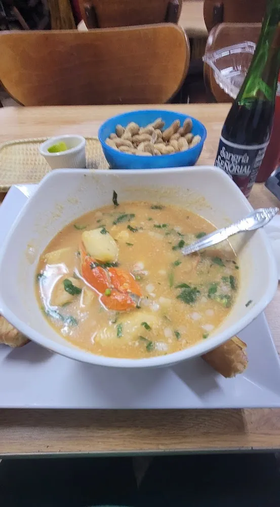 Caldo De Mariscos